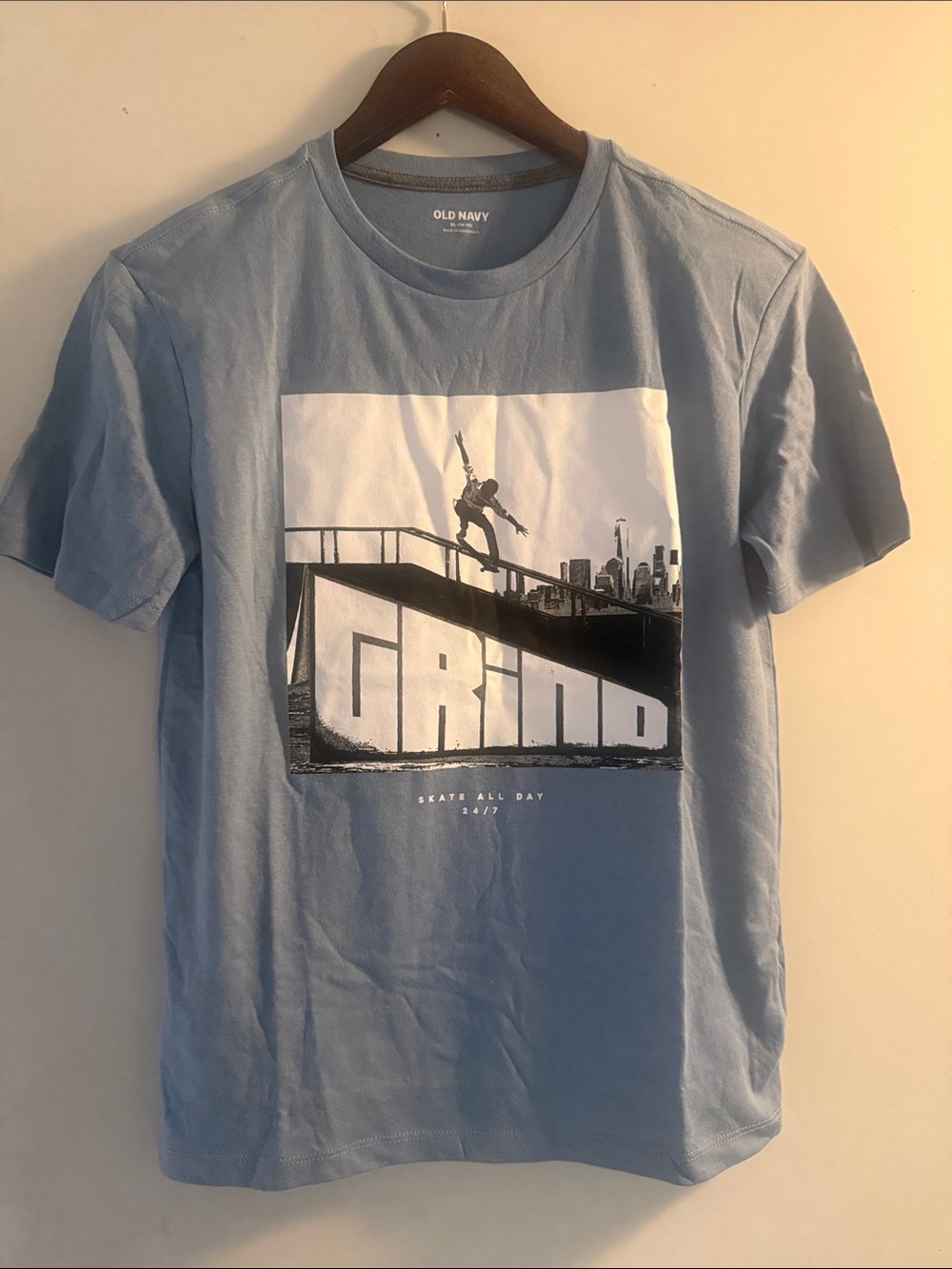 Old Navy Boys Light Blue Short-Sleeve 'Grind' Skateboard Graphic Tee Sz XL NWOT